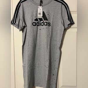 🎉HP🎉. Adidas Multi Sport Dress